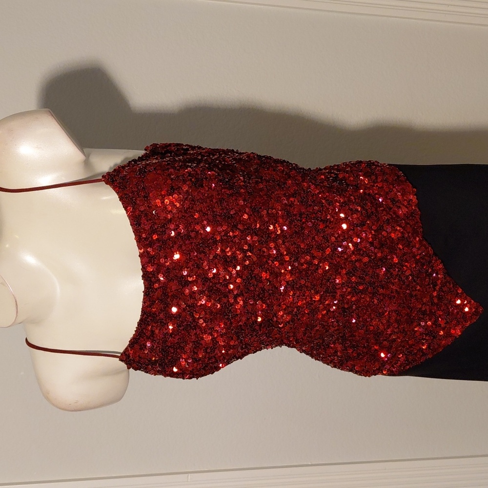 Cache Red Sequin Tank Top NWT - image 3